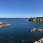 Шале Harbour Tiny House Goleen